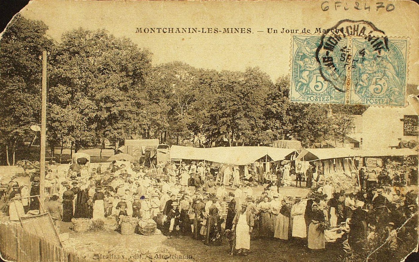 Montchanin-les-Mines. Un jour de marché.