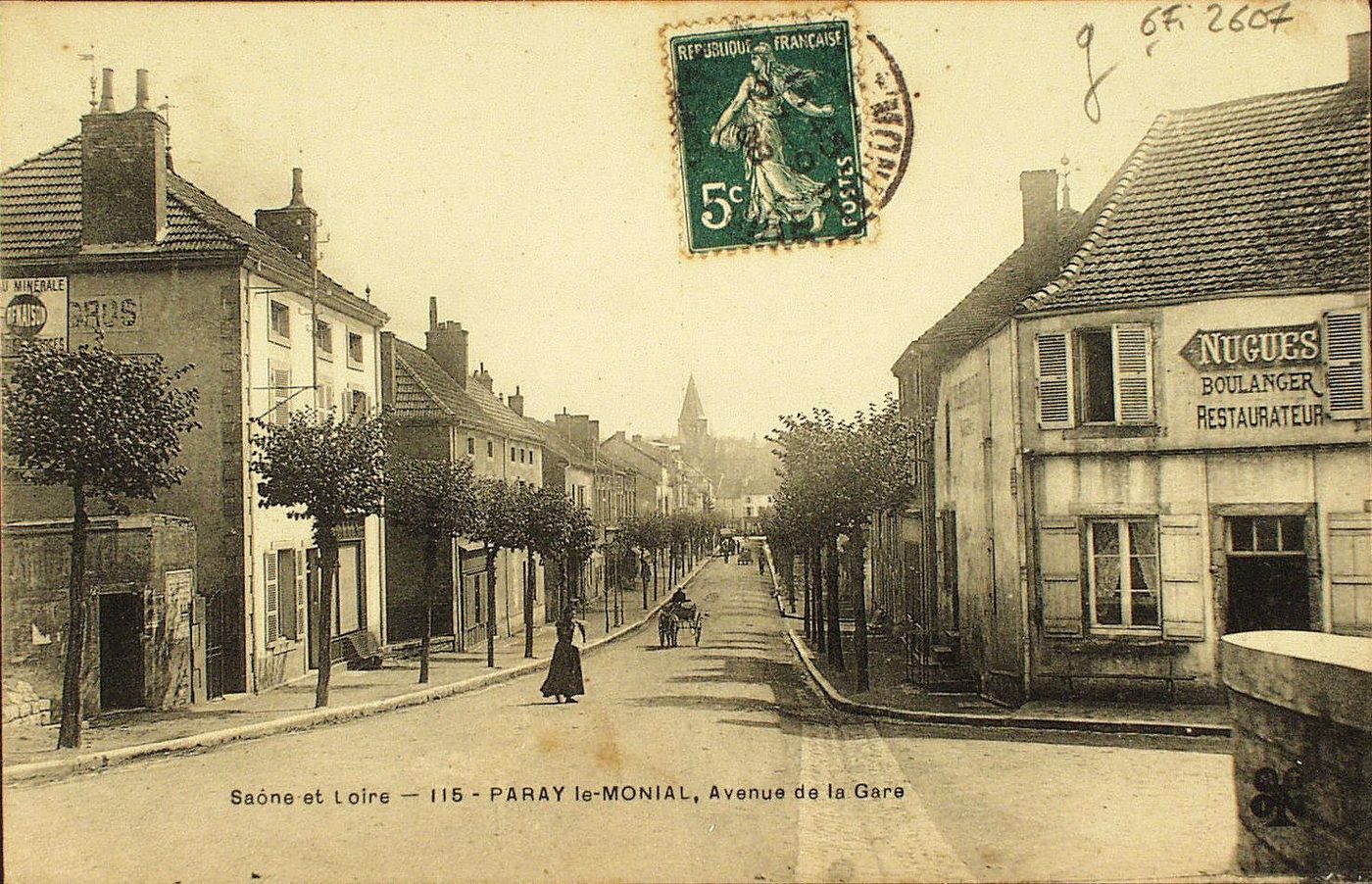 Paray-le-Monial. Avenue de la Gare.