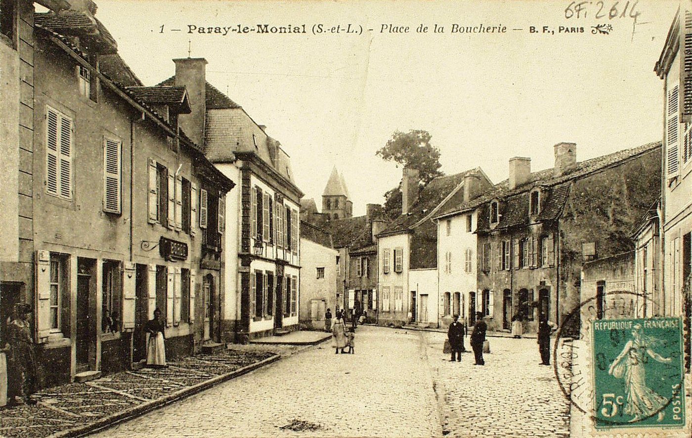 Paray-le-Monial. Place de la Boucherie.