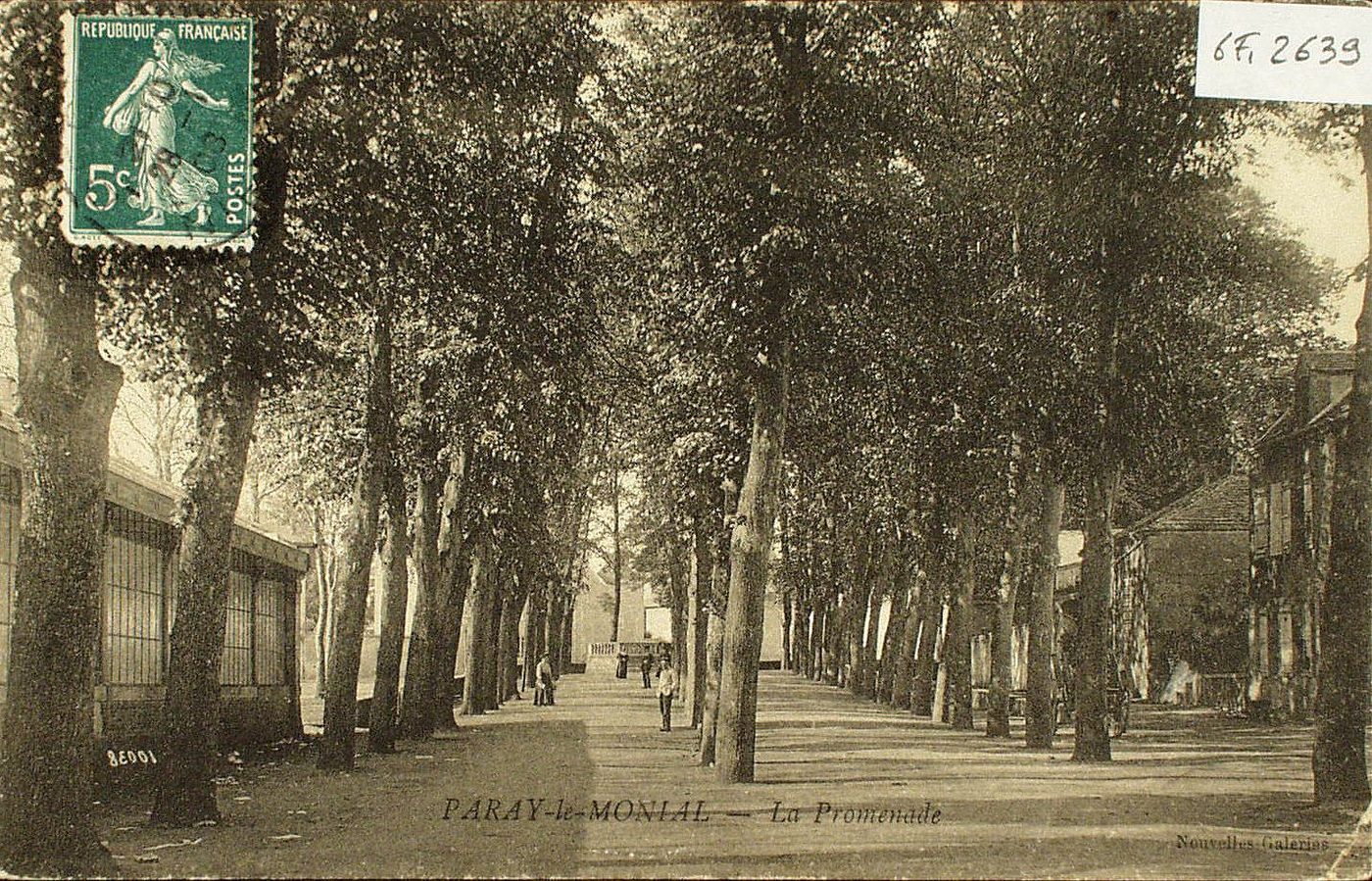 Paray-le-Monial. La promenade.