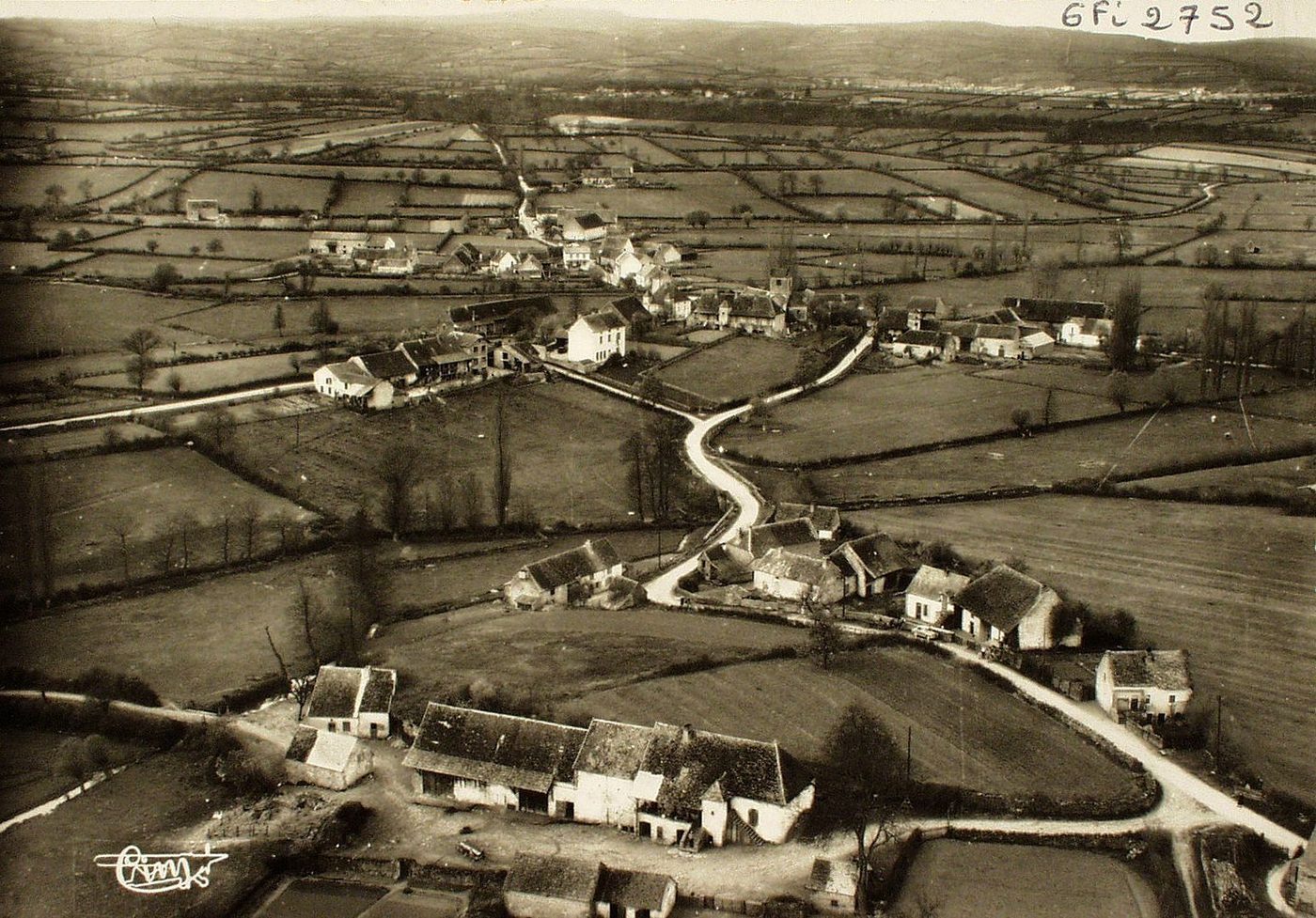 Passy. Le Monat et vue générale aérienne.