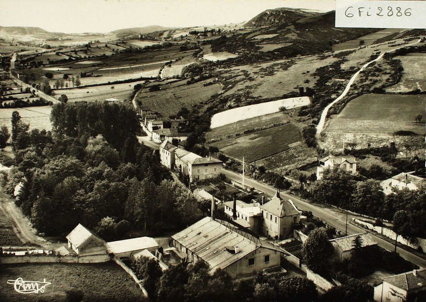 La Roche-Vineuse. Usine des produits chimiques.