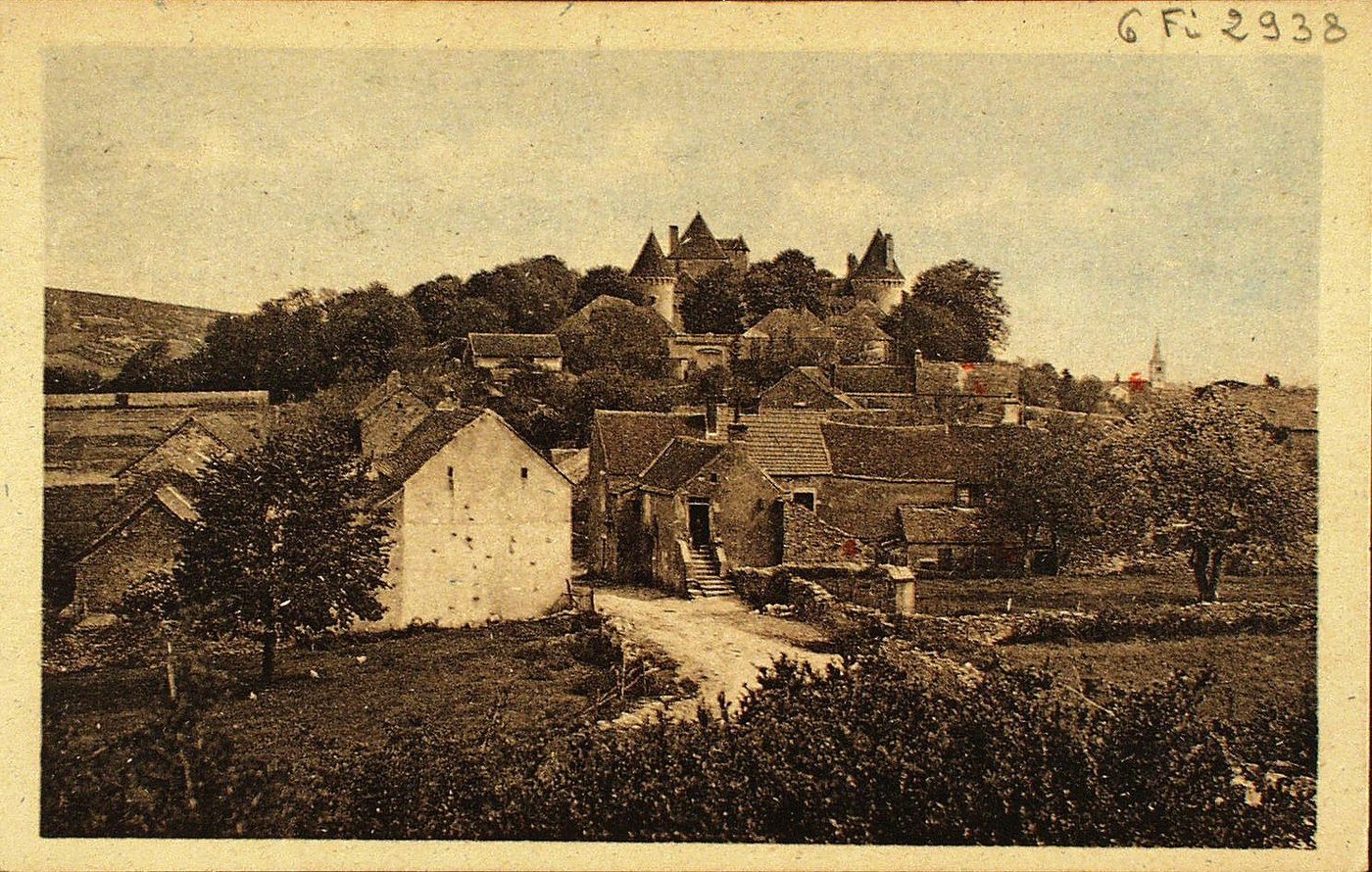 Rully. Hameau du château.