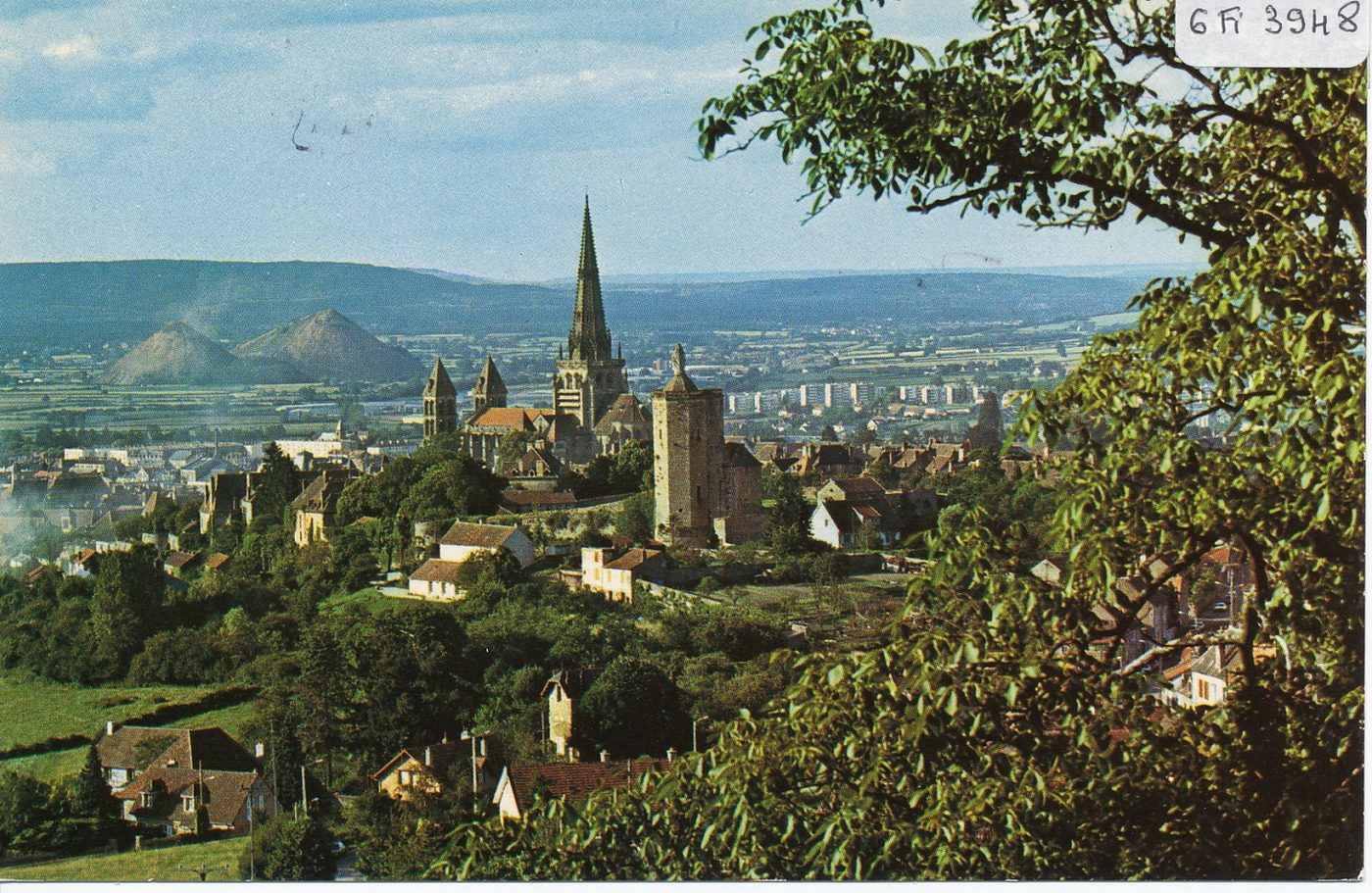 Autun. Vue générale.