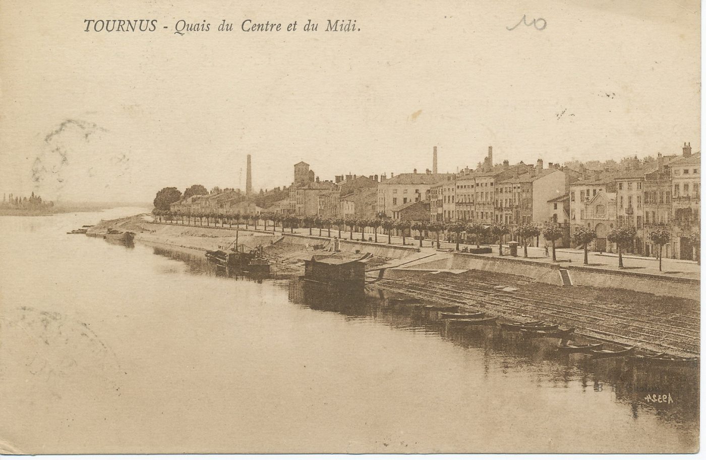 Tournus. Quais du Centre et du Midi.