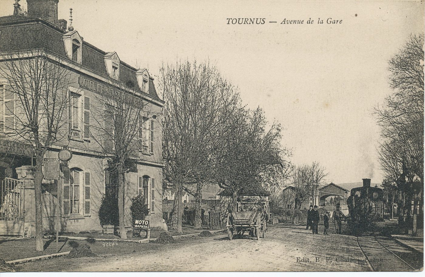 Tournus. Avenue de la Gare.