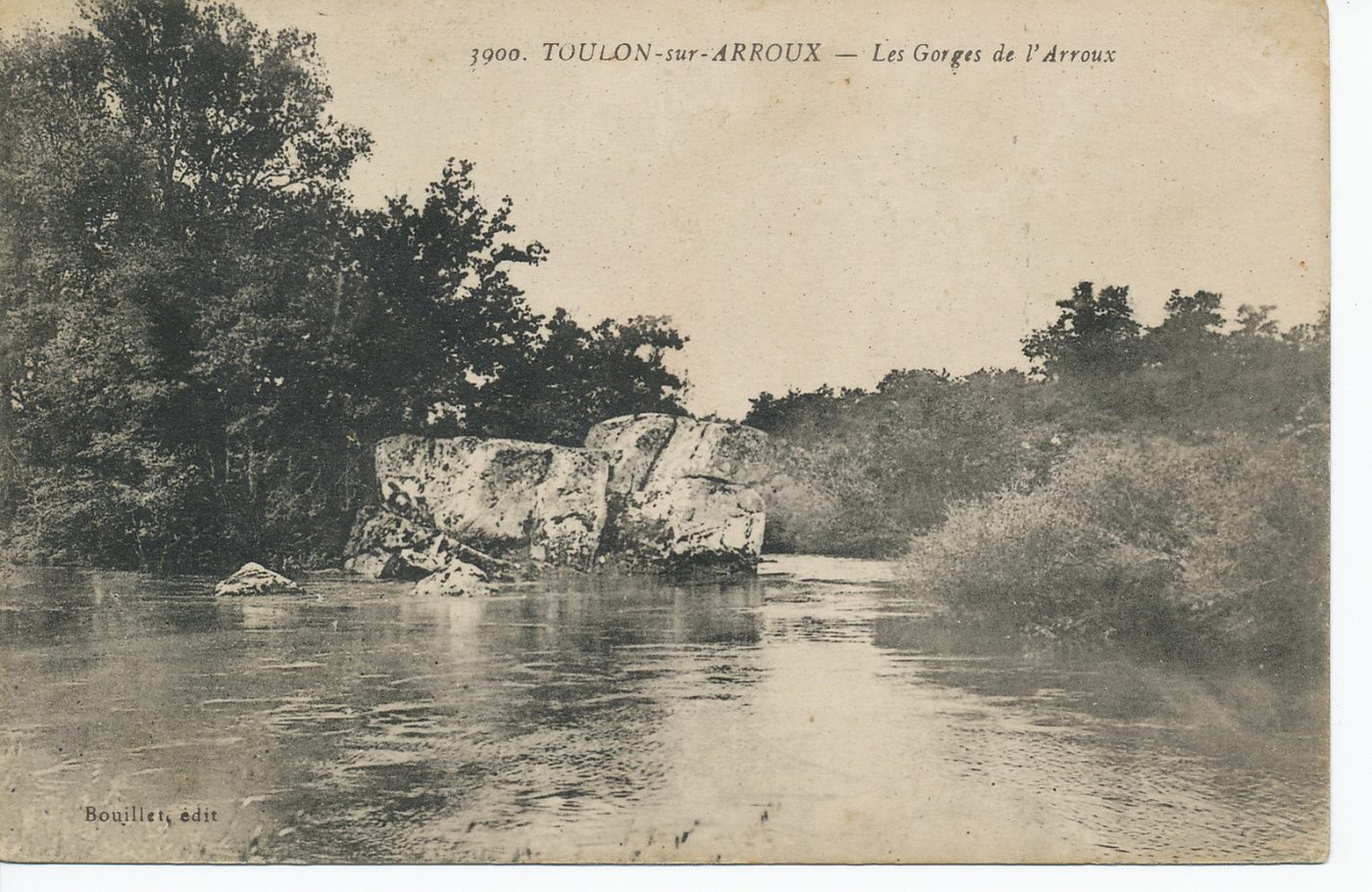 Toulon-sur-Arroux. Les Gorges de l'Arroux.