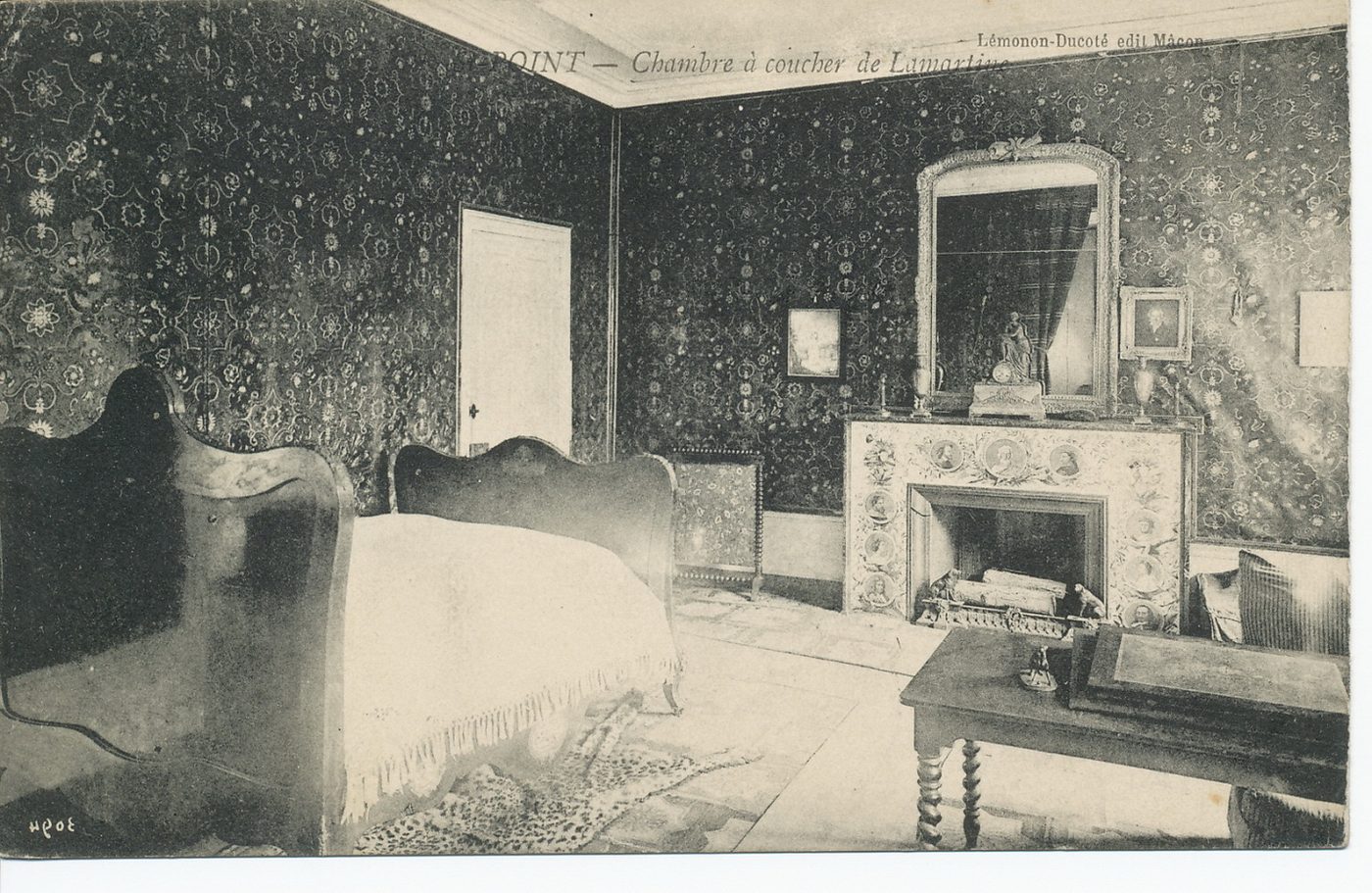 Saint-Point. Chambre à coucher de Lamartine.