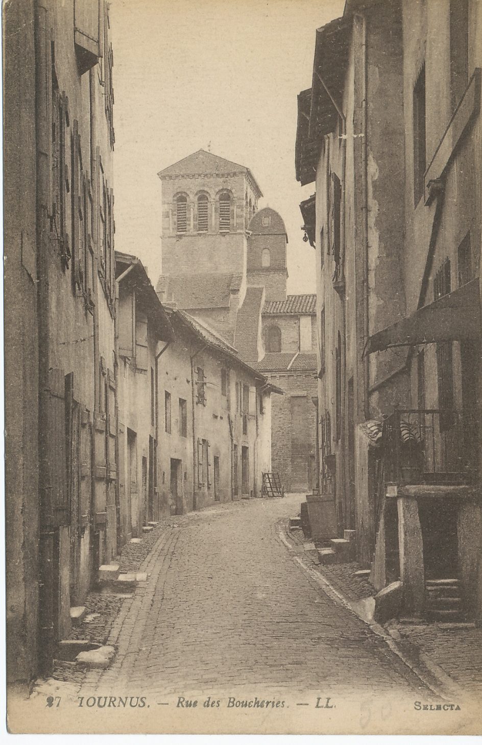 Tournus. Rue des Boucheries.