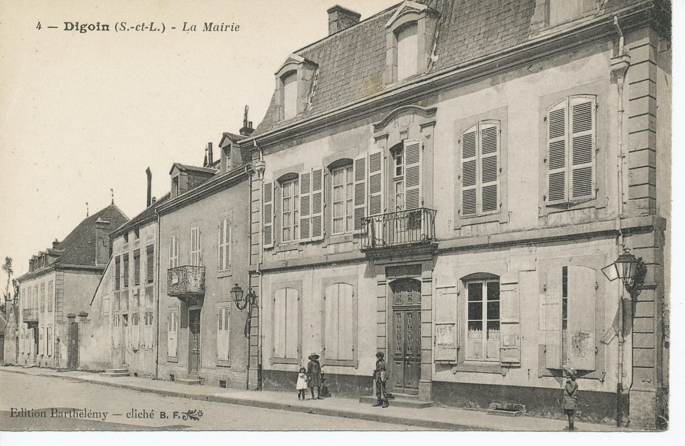 Digoin. La mairie.