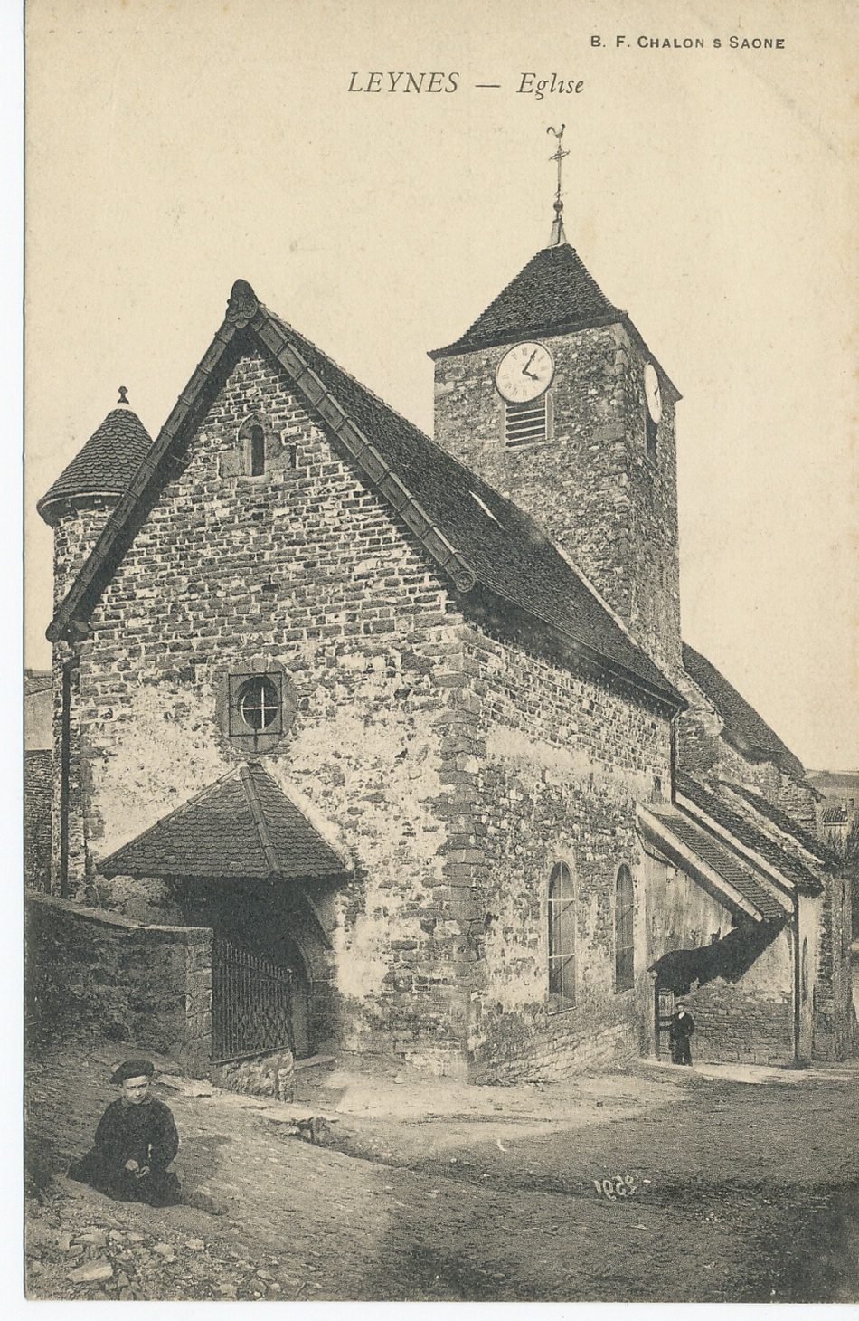 Leynes. Eglise.