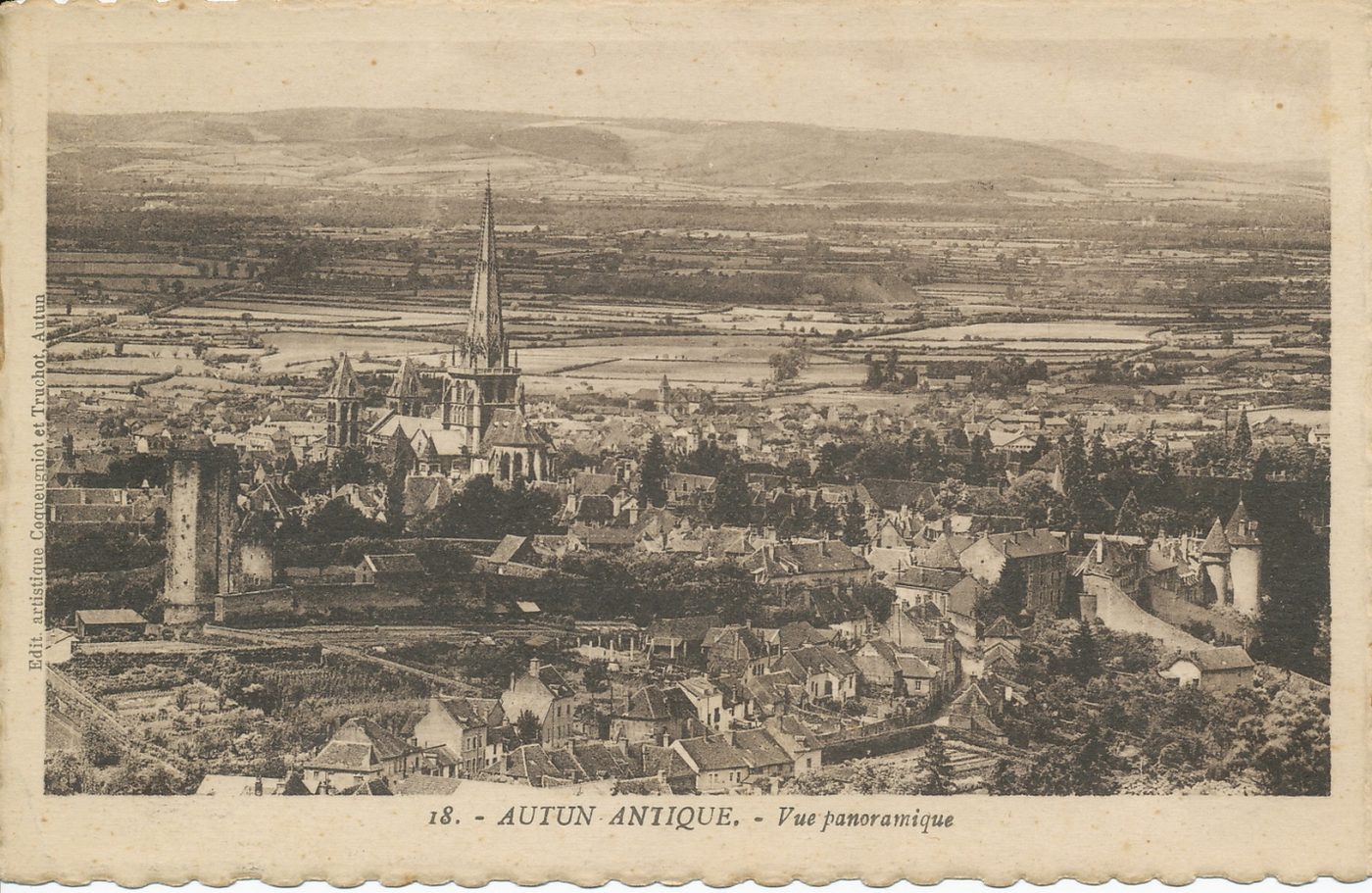 Autun antique. Vue panoramique.