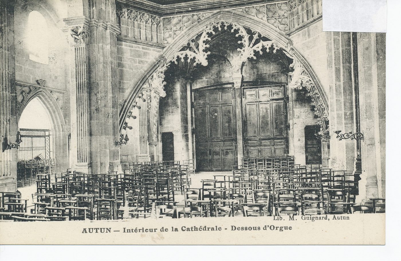 Autun. Intérieur de la cathédrale. Dessous d'orgue.
