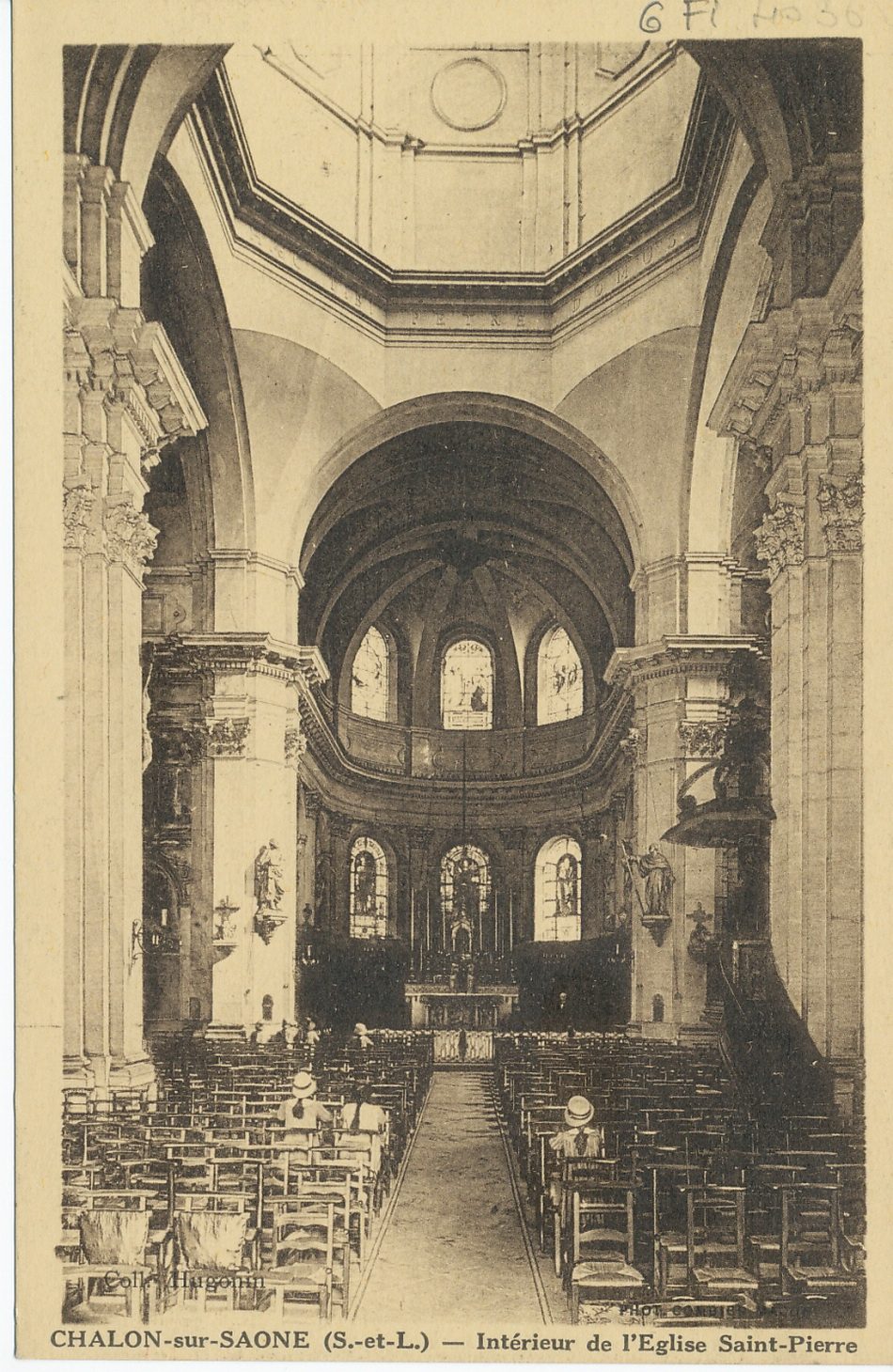 Chalon-sur-Saône. Intérieur de l'église Saint-Pierre.