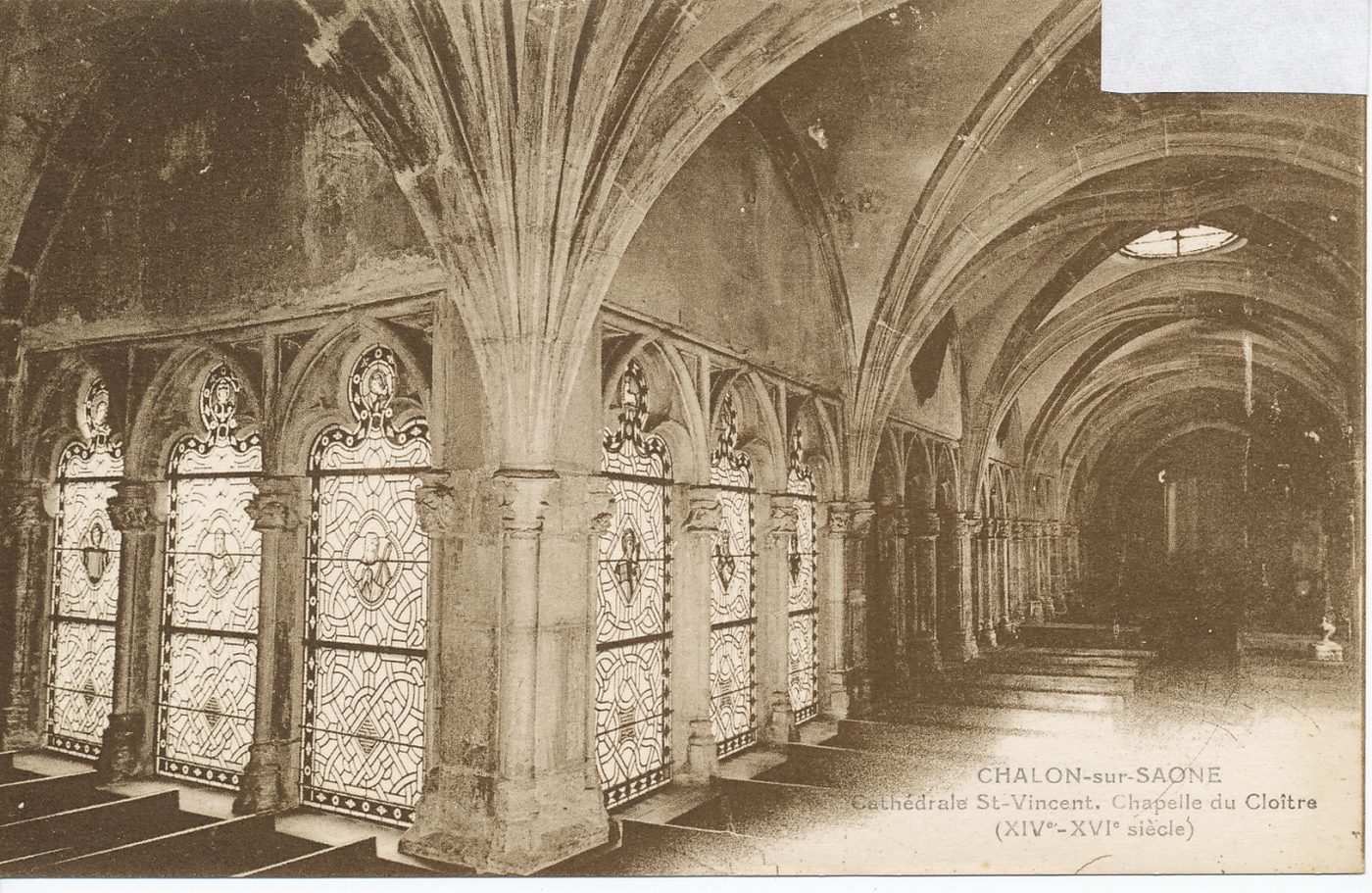 Chalon-sur-Saône. Cathédrale Saint-Vincent. Chapelle du cloître. (XIVe s.-XVIe s.).