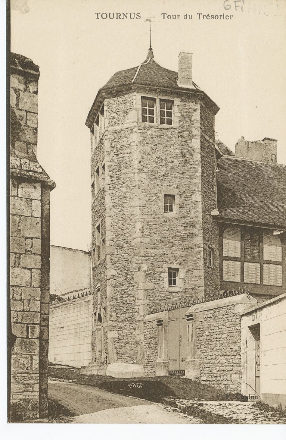 Tournus. Tour du Trésorier.