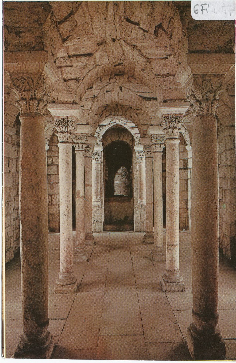 Tournus. Eglise Saint-Philibert. Crypte Saint-Valérien (XIIe s).