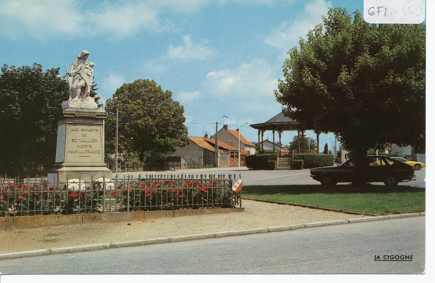 Saint-Vallier. Place Salengro.