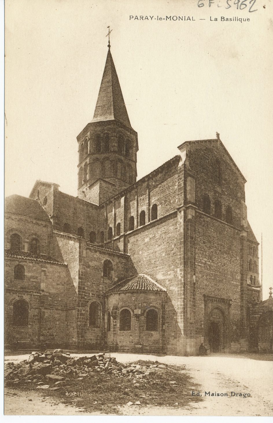 Paray-le-Monial. La basilique.