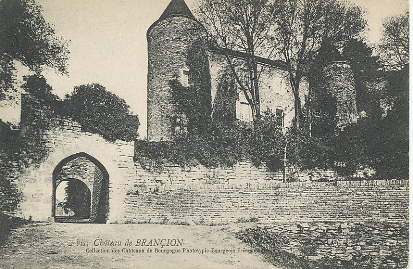 Château de Brancion.