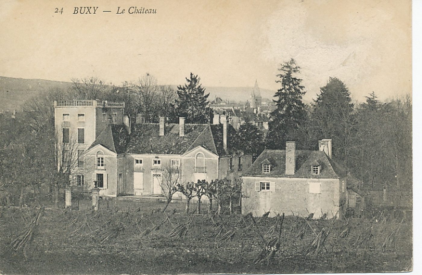 Buxy. Le château.