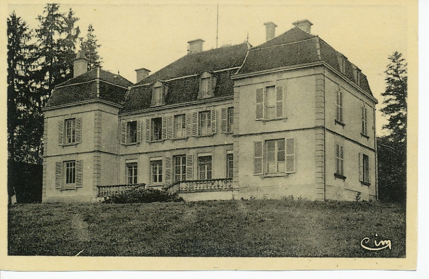 Chambilly. Le château.