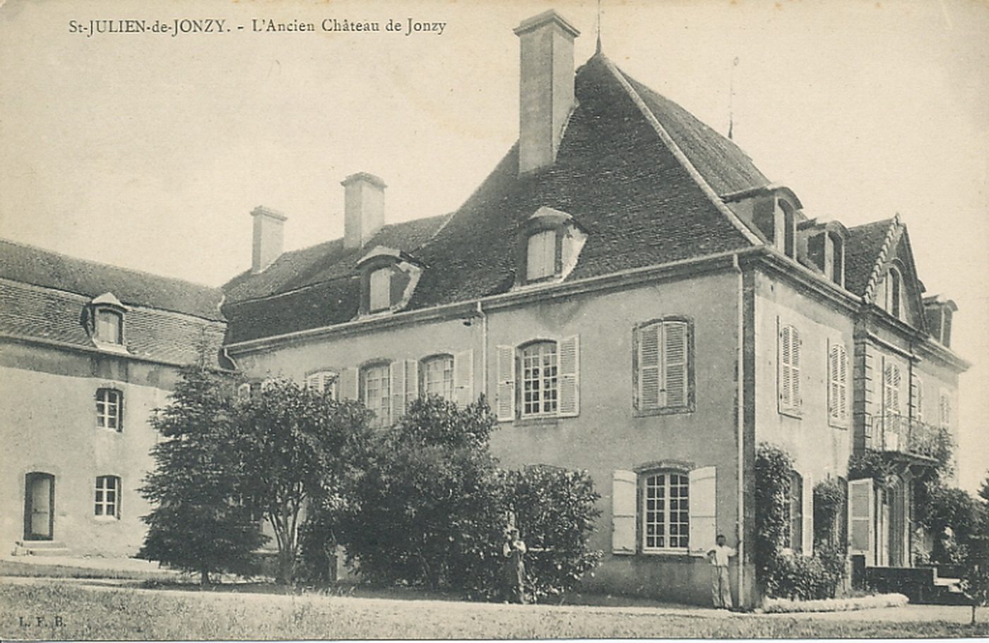 Saint-Julien-de-Joncy. L'ancien château de Jonzy.
