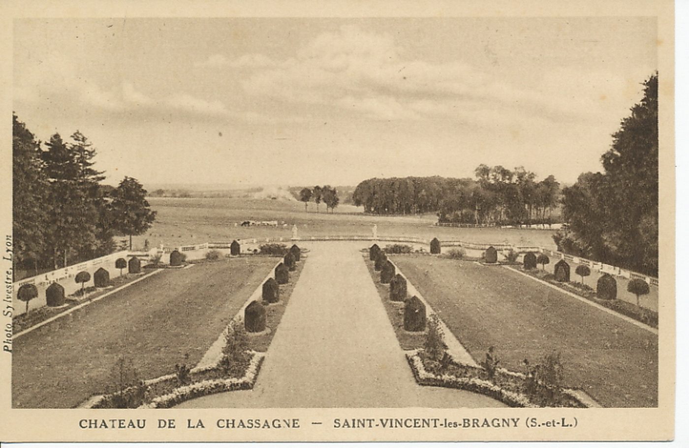 Château de la Chassagne. Saint-Vincent-lès-Bragny.