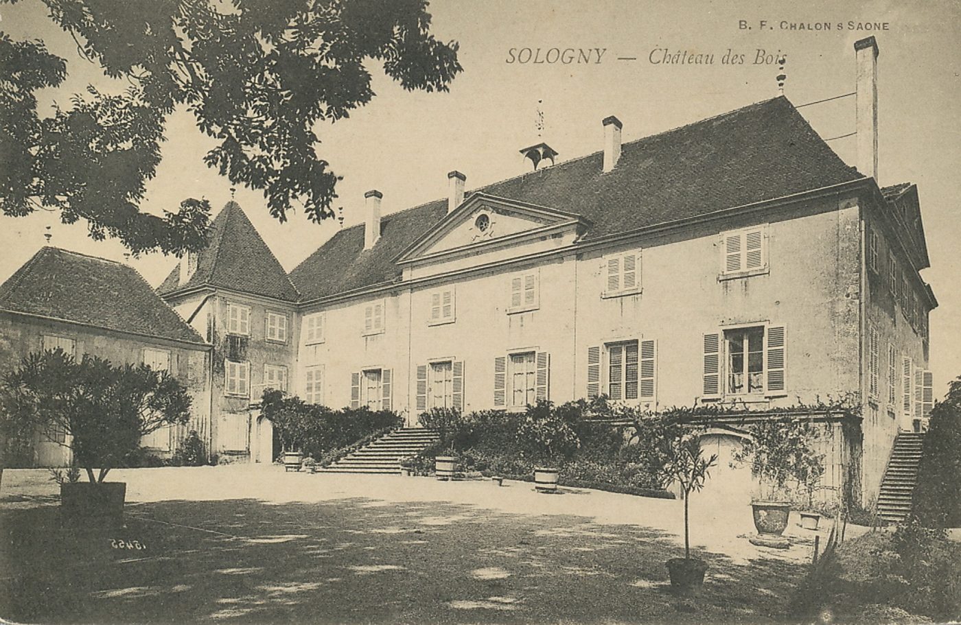 Sologny. Château des Bois.