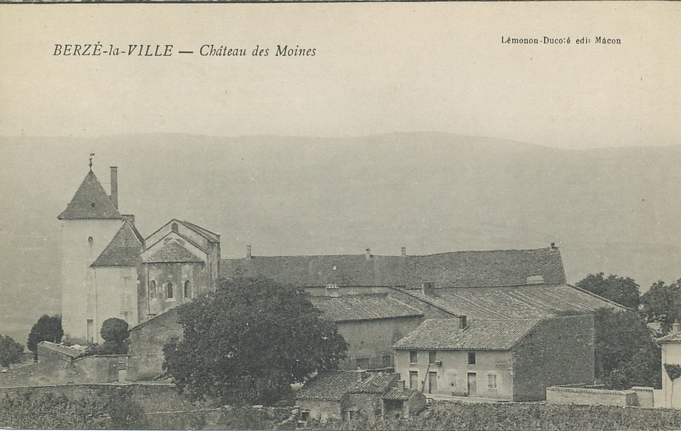 Berzé-la-Ville. Château des Moines.