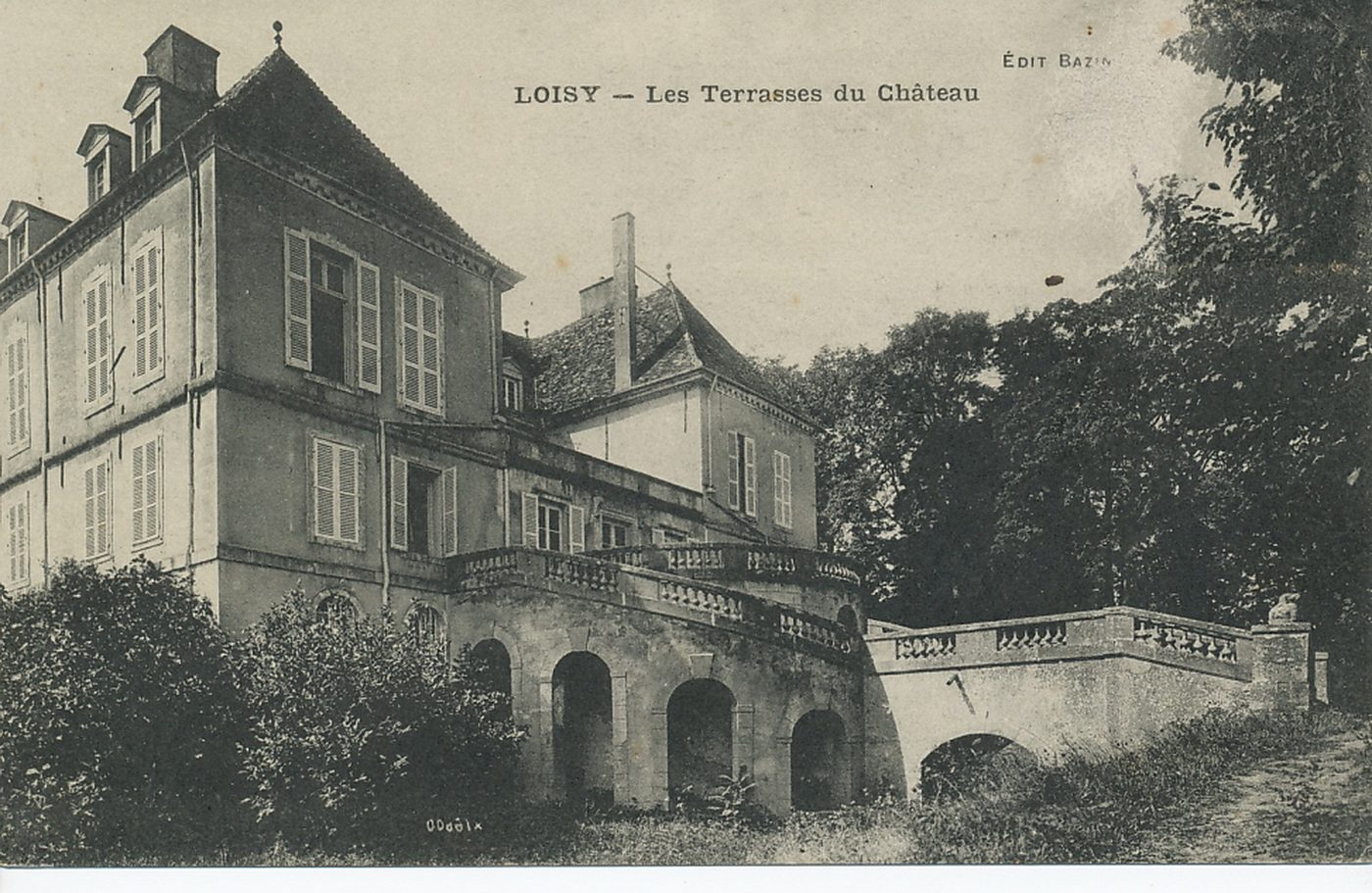 Les Loisy. Les terrasses du château.