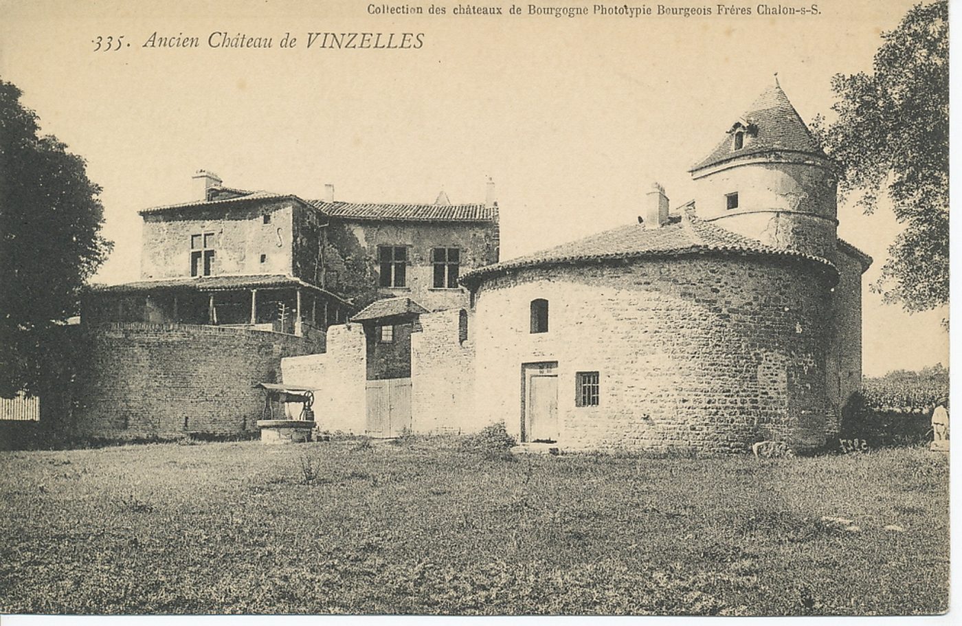 Ancien château de Vinzelles.