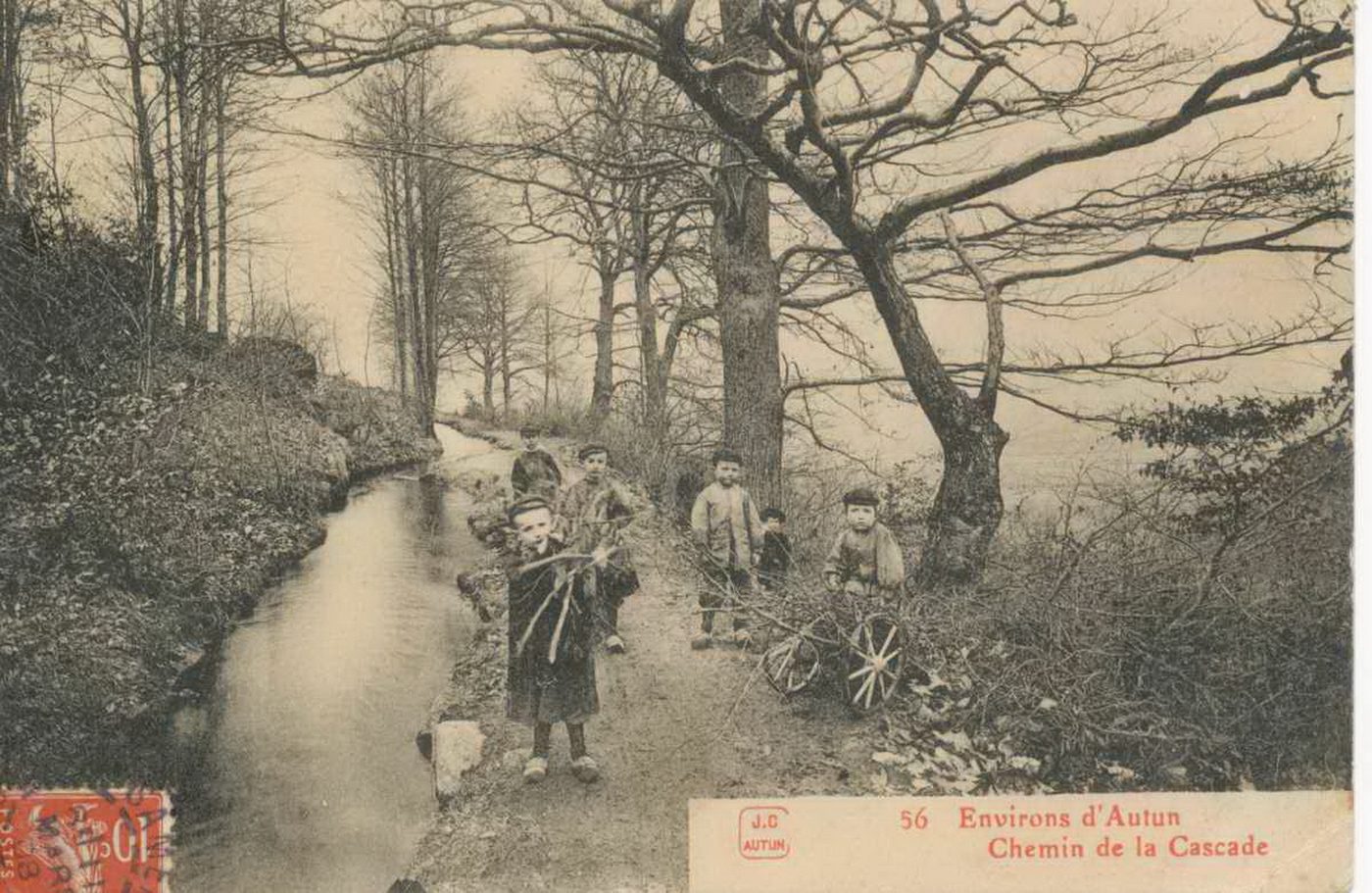 Environs d'Autun. Chemin de la Cascade.