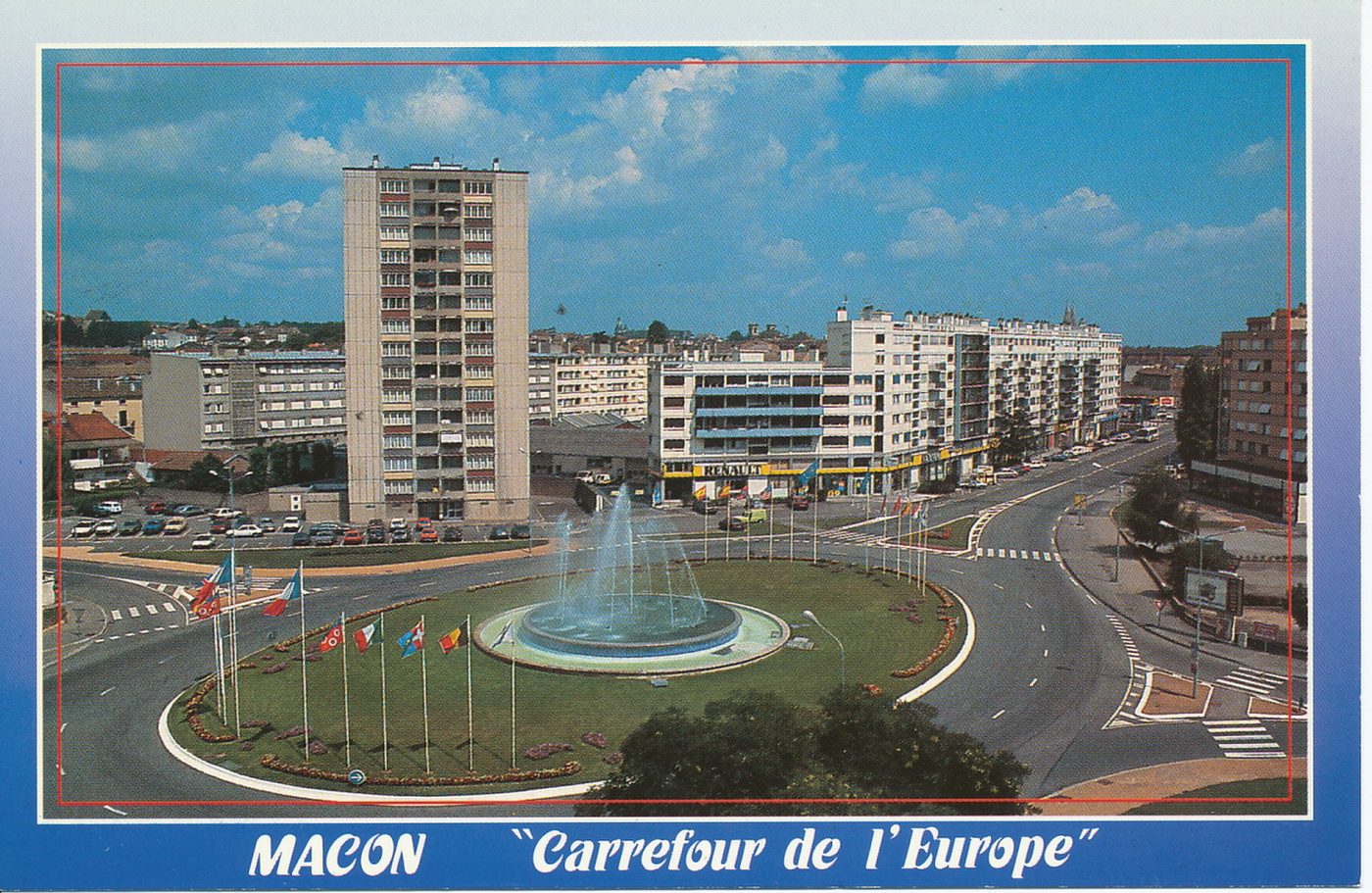 Mâcon. Bourgogne du Sud. Carrefour de l'Europe avec de nombreuses voies de communications. La Saône, A6, A40, RN 6, RN 79. T.G.V. Une étape sur la route des vacances. Gastronomie. Bons vins. Nautisme. Culture. Poésie. Ville natale d'Alphonse de Lamartine. Une des villes les mieux fleuries de France, classée 4 fleurs depuis 1983.