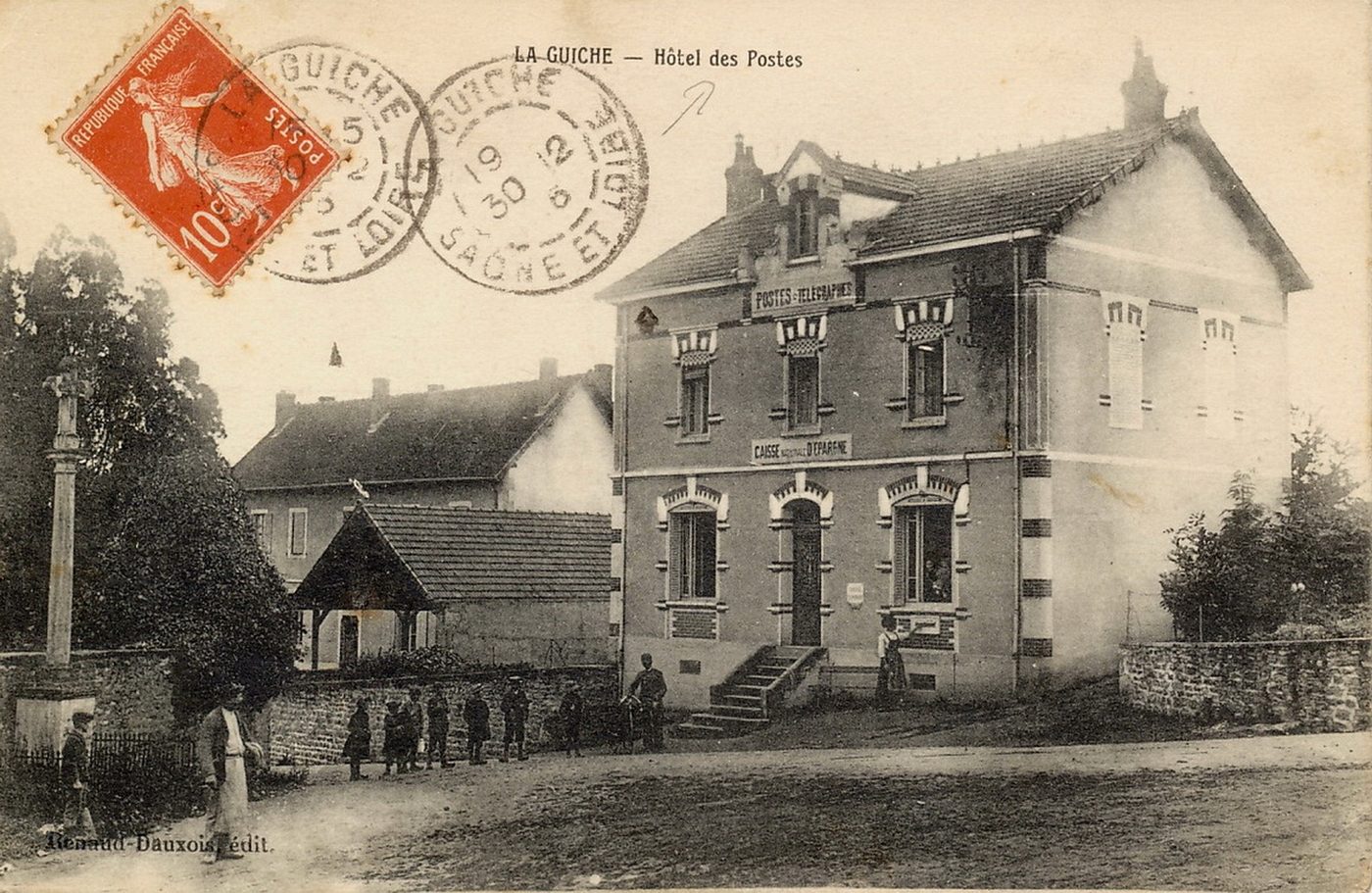 La Guiche. Hôtel des Postes.