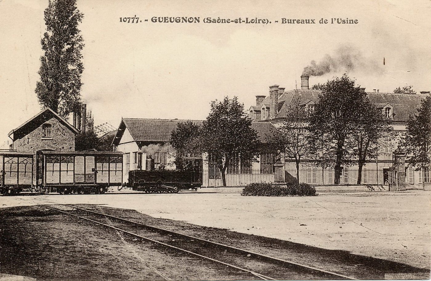 Gueugnon. Bureaux de l'usine.