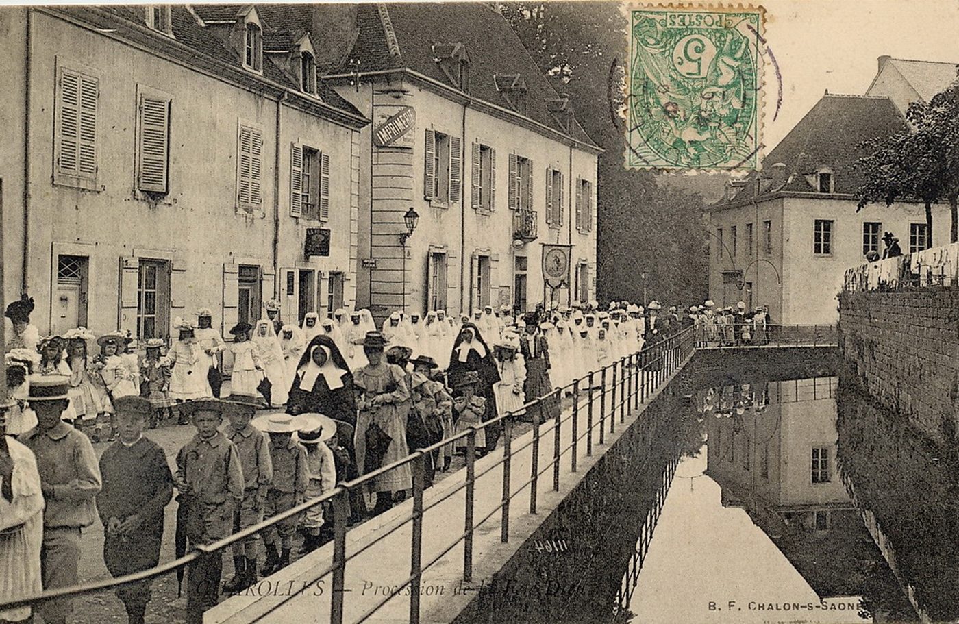 Charolles. Procession de la Fête Dieu.