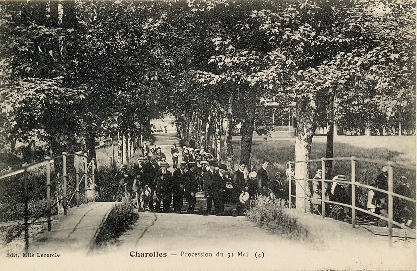 Charolles. Procession du 31 mai.