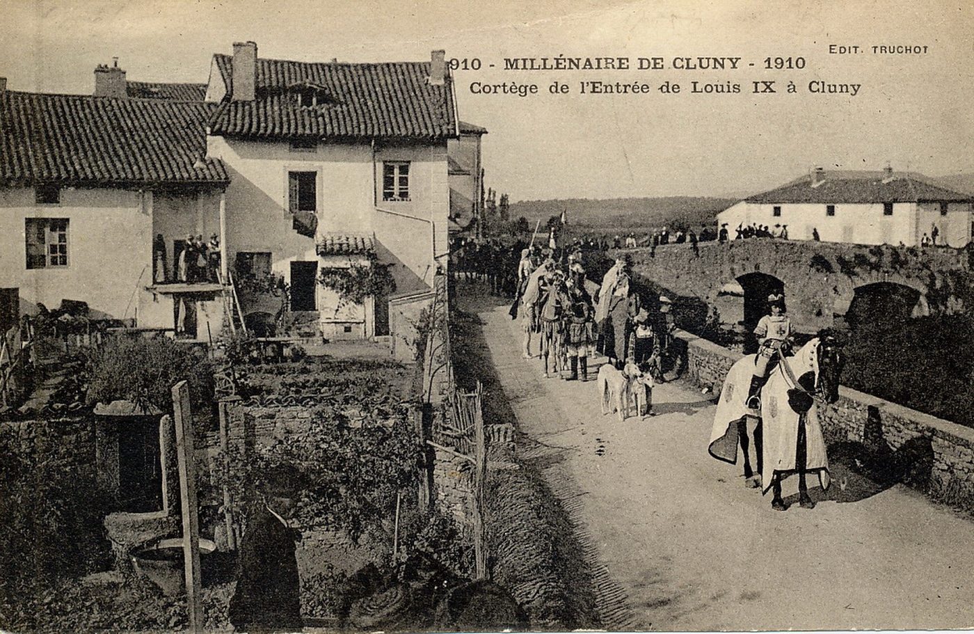 Millénaire de Cluny. 1910. Cortège de l'entrée de Louis IX à Cluny.