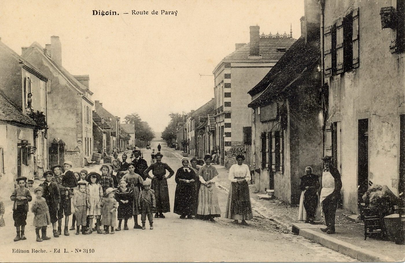 Digoin. Route de Paray.