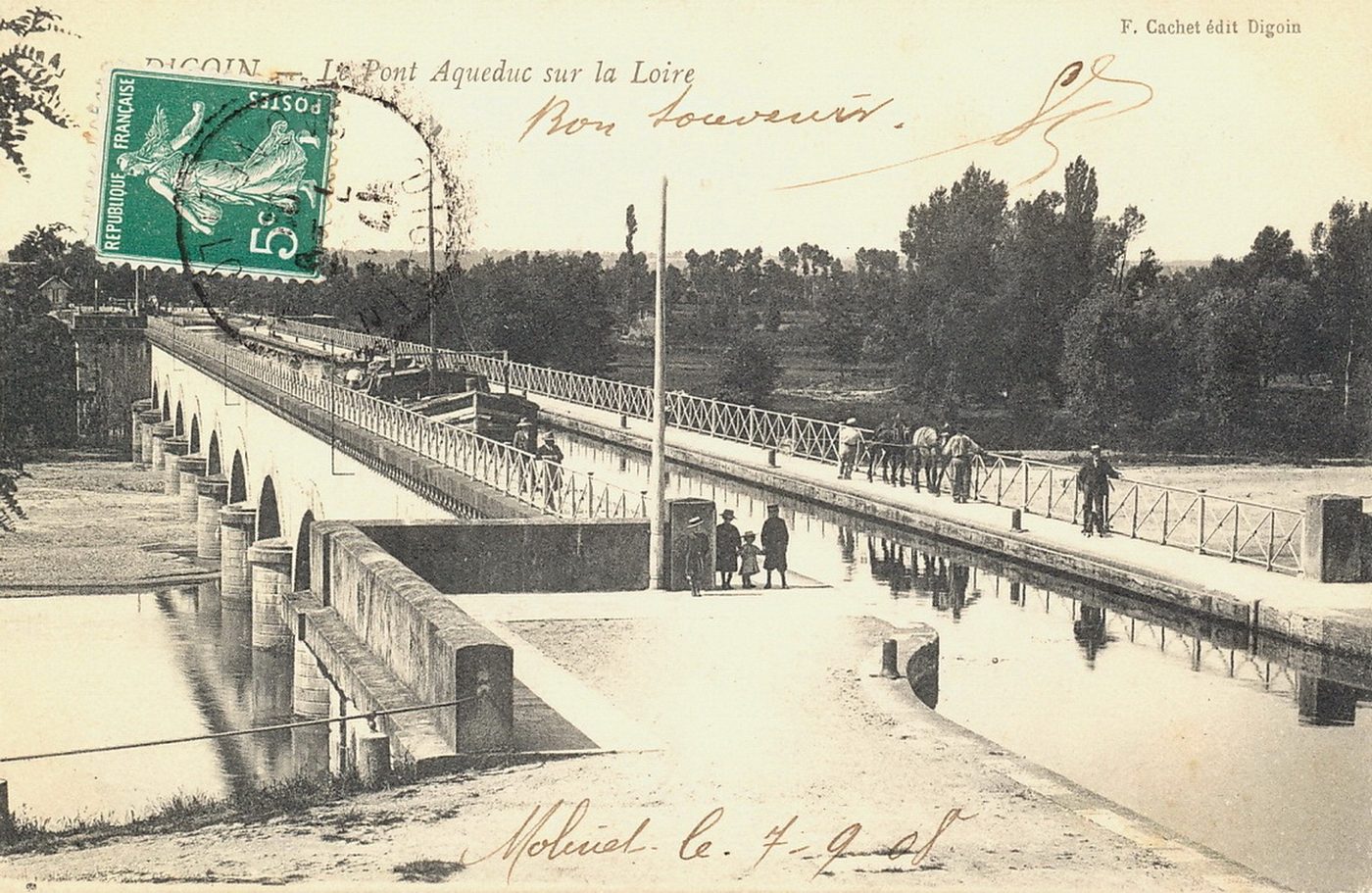 Digoin. Le pont aqueduc sur la Loire.