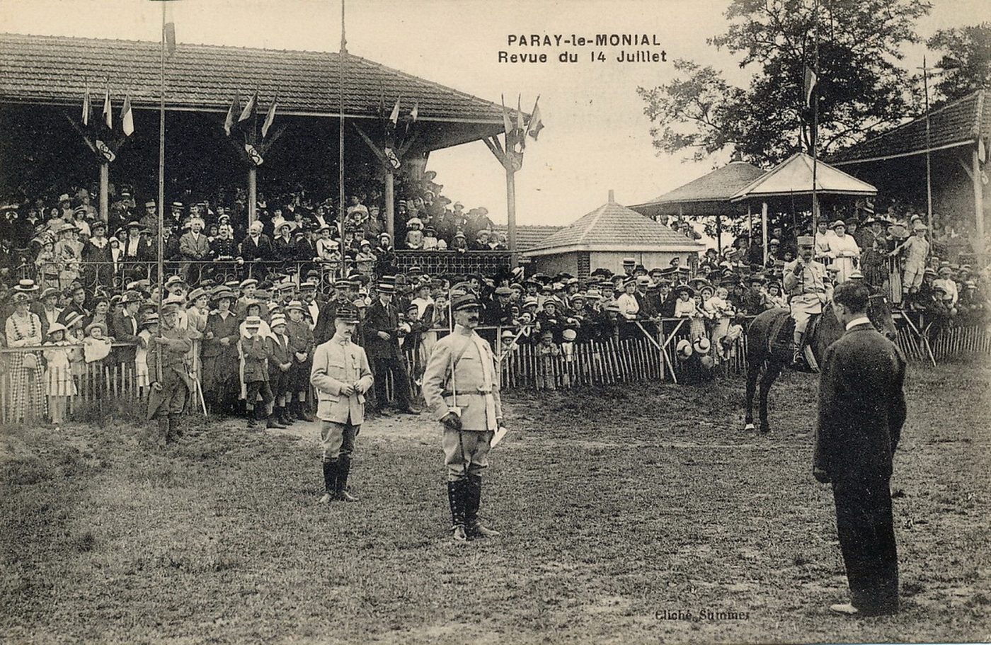 Paray-le-Monial. Revue du 14 juillet [1916].