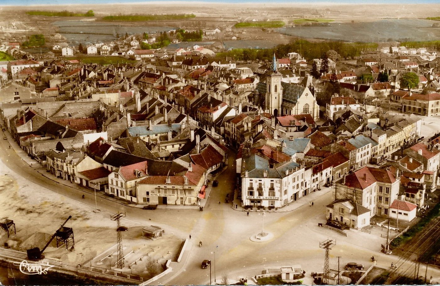 Louhans. Entrée de la ville. Vue aérienne.