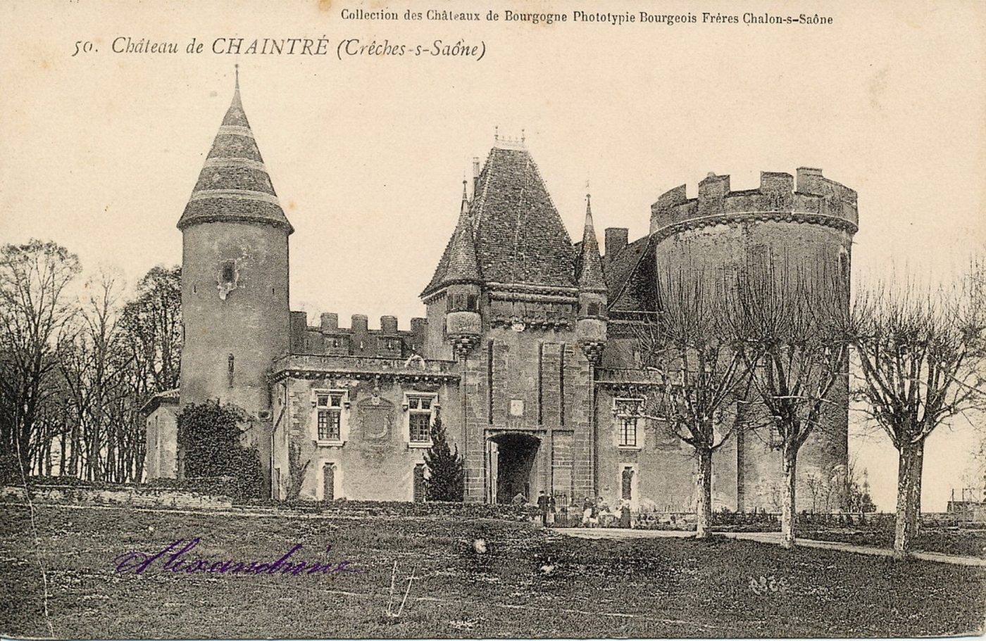 Château de Chaintré. Crêches-sur-Saône.