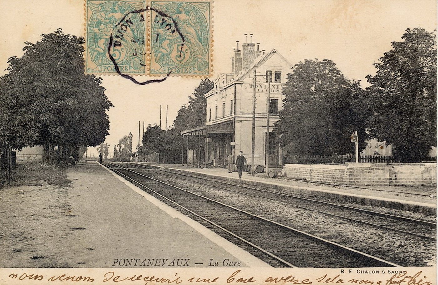 Pontanevaux. La gare.