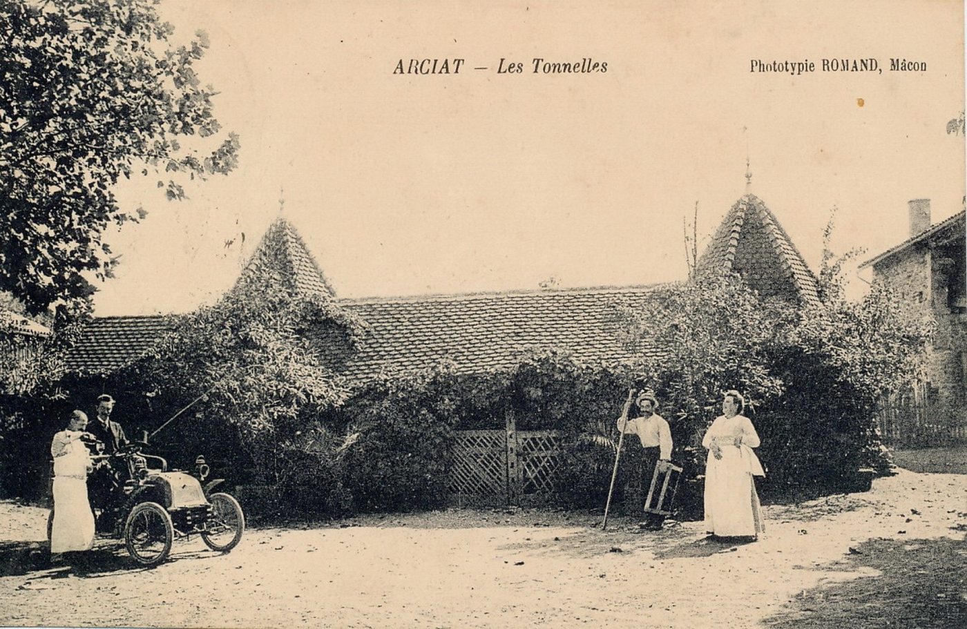 Arciat. Les Tonnelles.