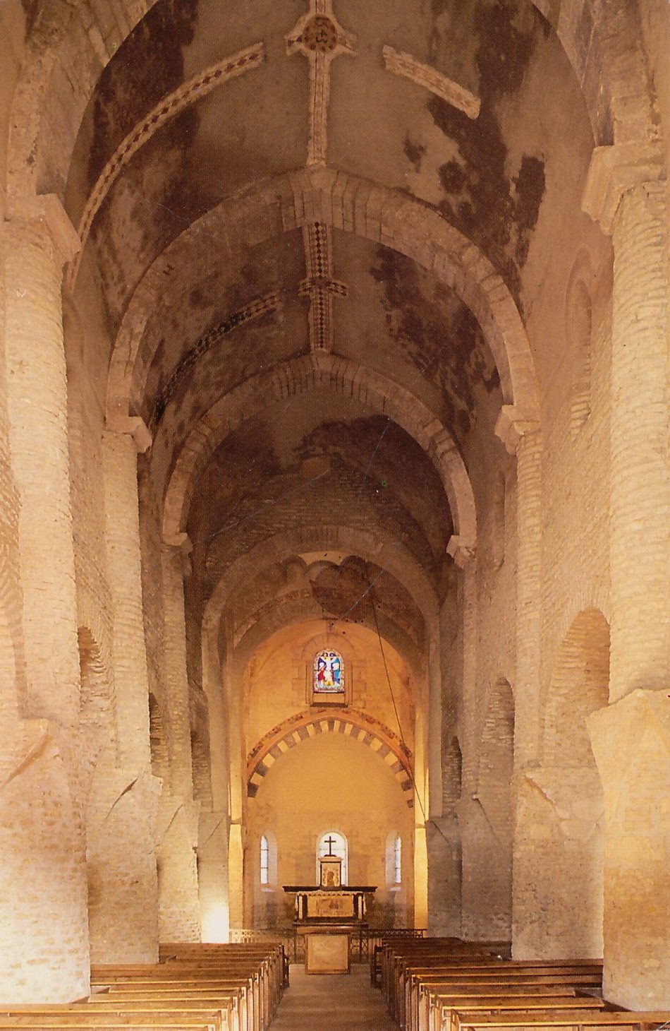 Chapaize.- Eglise de Chapaize, XIe s.