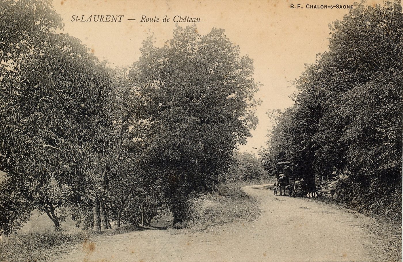 Saint-Laurent. Route de Château.