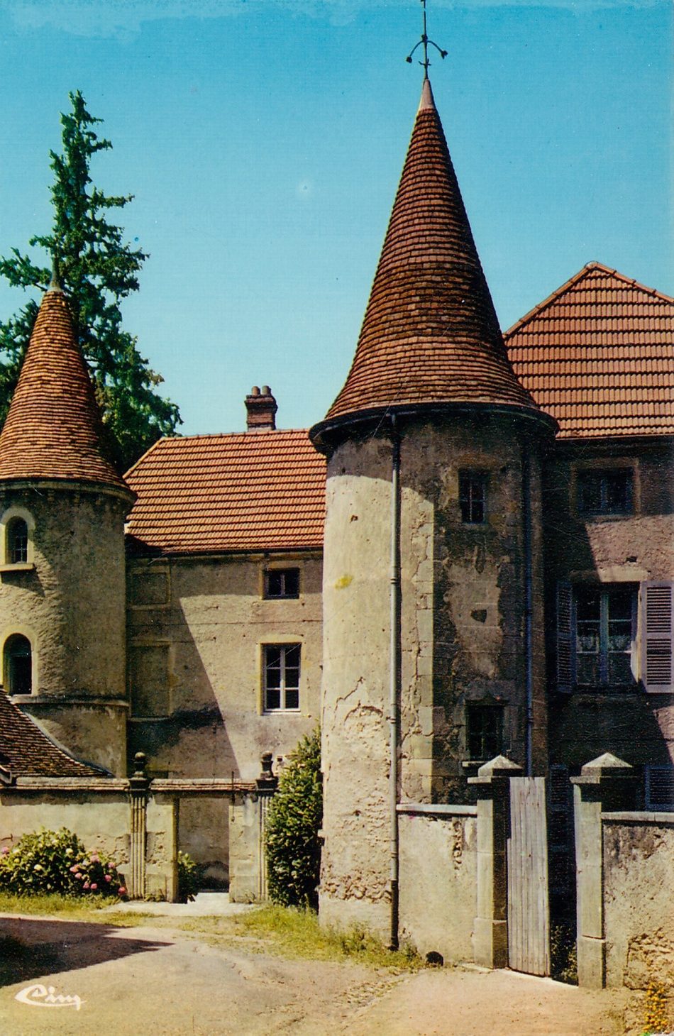 Semur-en-Brionnais. Maison Beurrier (XVe s. XVIe s.).