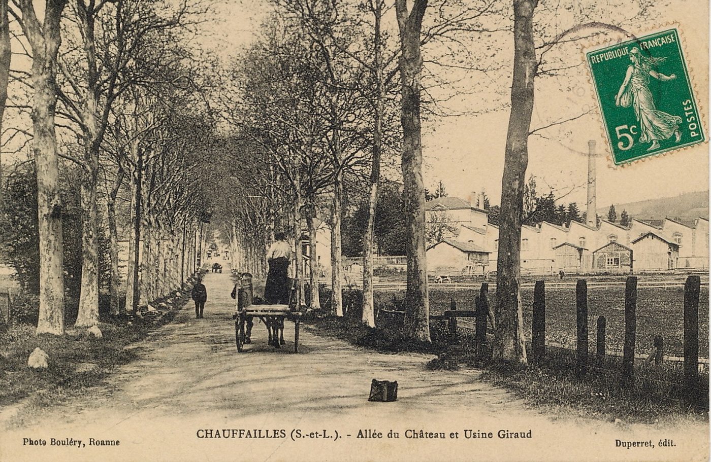 Chauffailles. Allée du château et usine Giraud.